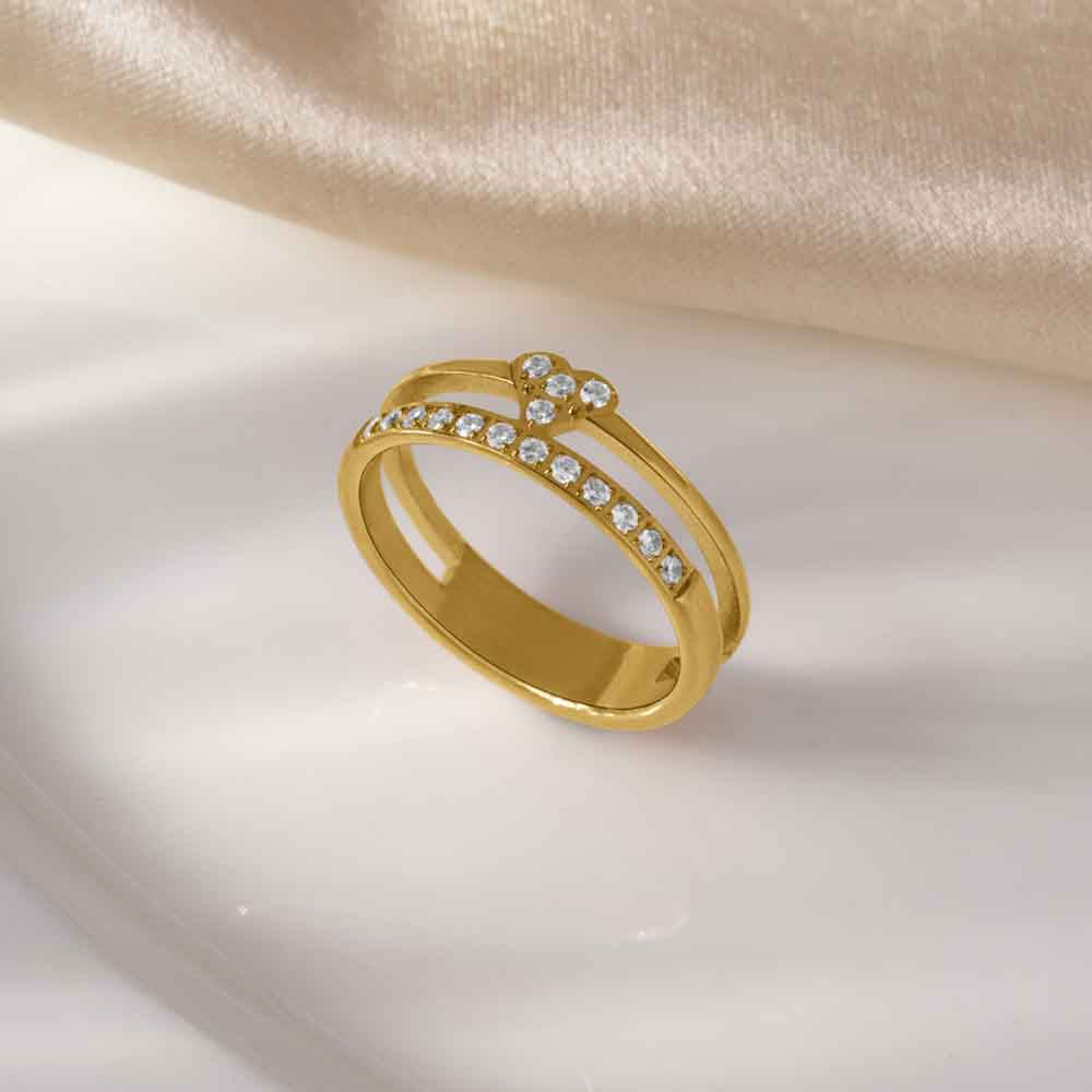 Subtle Shine Heart Ring